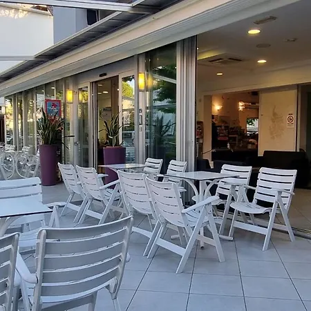 Hotel Costanza 2*