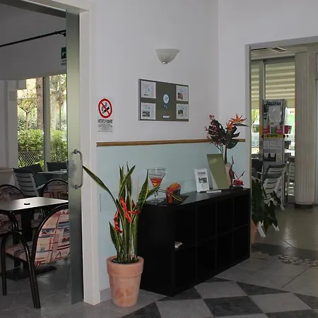 Costanza 2* Cesenatico