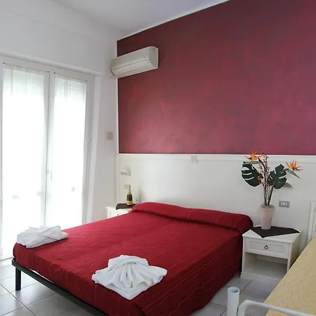 Costanza צ'סנטיקו